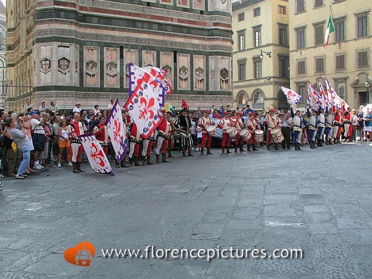 Flag Throwers in Piazza Duomo