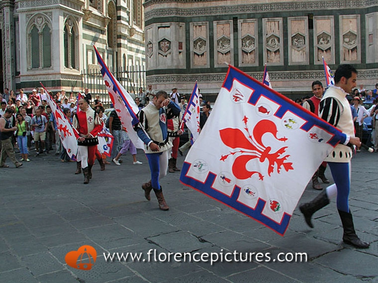 Flag Throwers in Piazza Duomo
