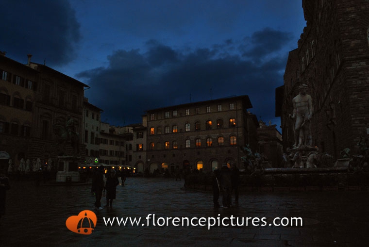 Piazza della Signoria by night