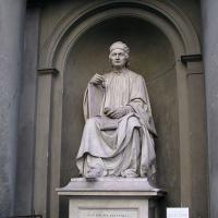 Statues of Arnolfo di Cambio