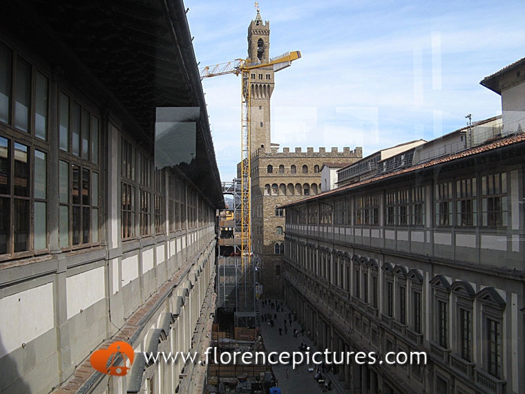 Piazzale Uffizi and Palazzo Vecchio