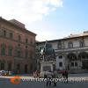 Suqare and Loggia dei Servi di Maria