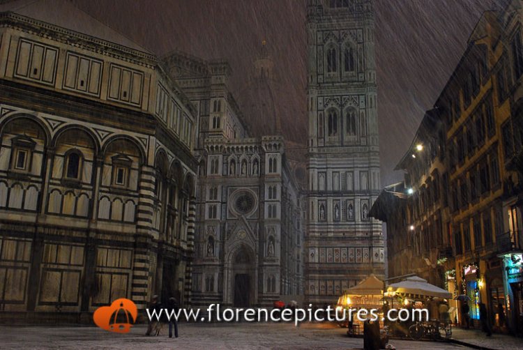 Piazza Duomo & Snoflakes